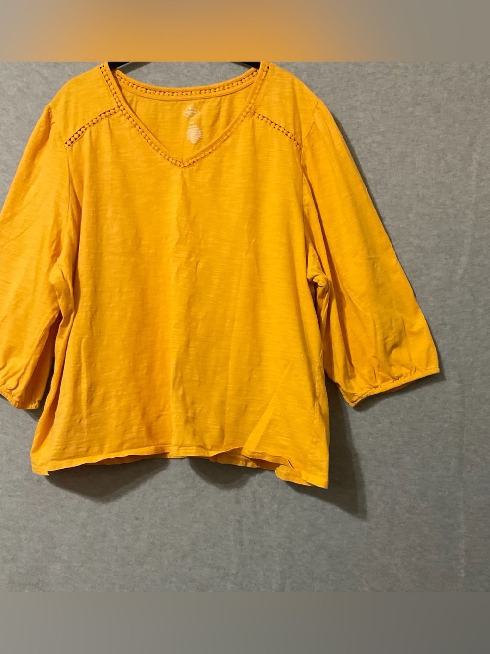 St. John's Bay Yellow V-Neck Tunic with Lace Trim Sz 2X - Picture 3 of 6